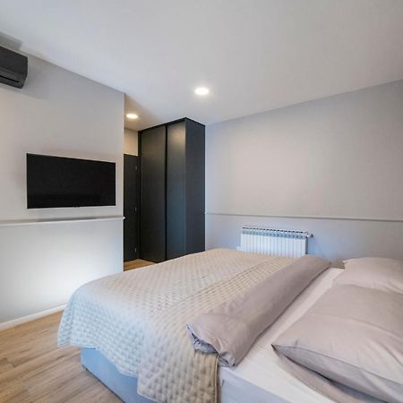 Imperial Apartment P, 2Nd Floor Zagreb Bagian luar foto